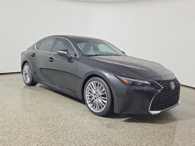 Used 2025 Lexus IS 300 w/ Premium Package RWD image 4