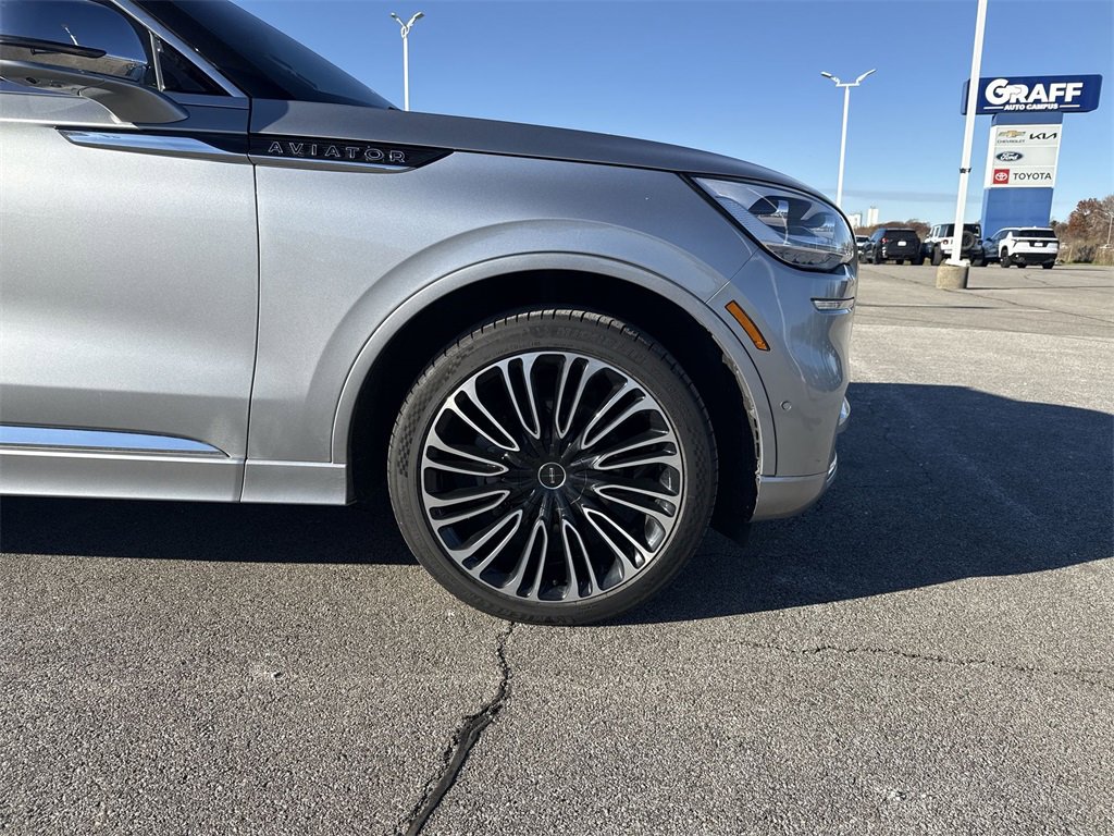 Used 2020 Lincoln Aviator Black Label w/ Class IV Trailer Tow Package image 19