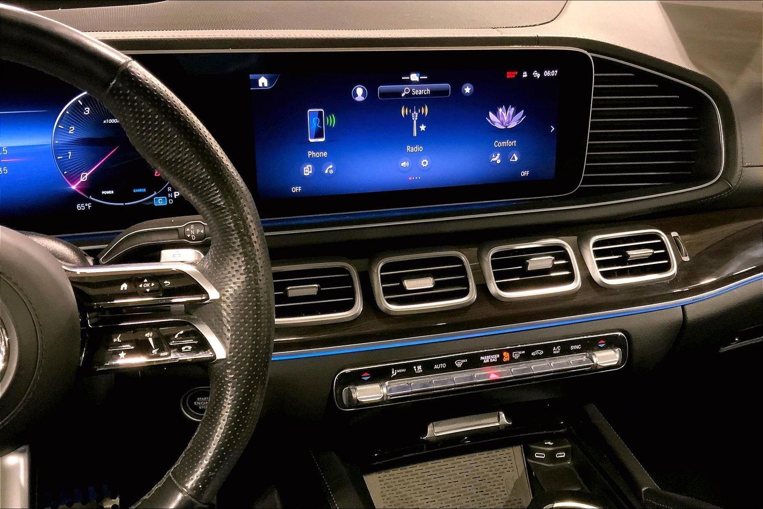 Used 2024 Mercedes-Benz GLS 450 4MATIC image 6