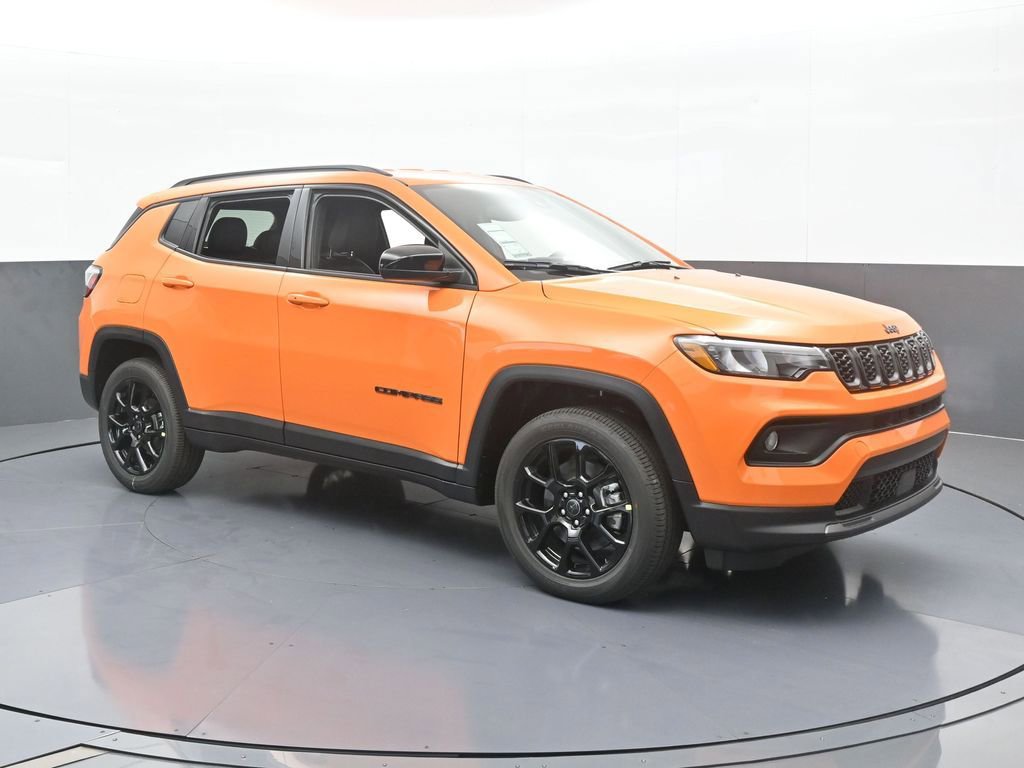 Used 2026 Jeep Compass Latitude AWD/4WD image 8