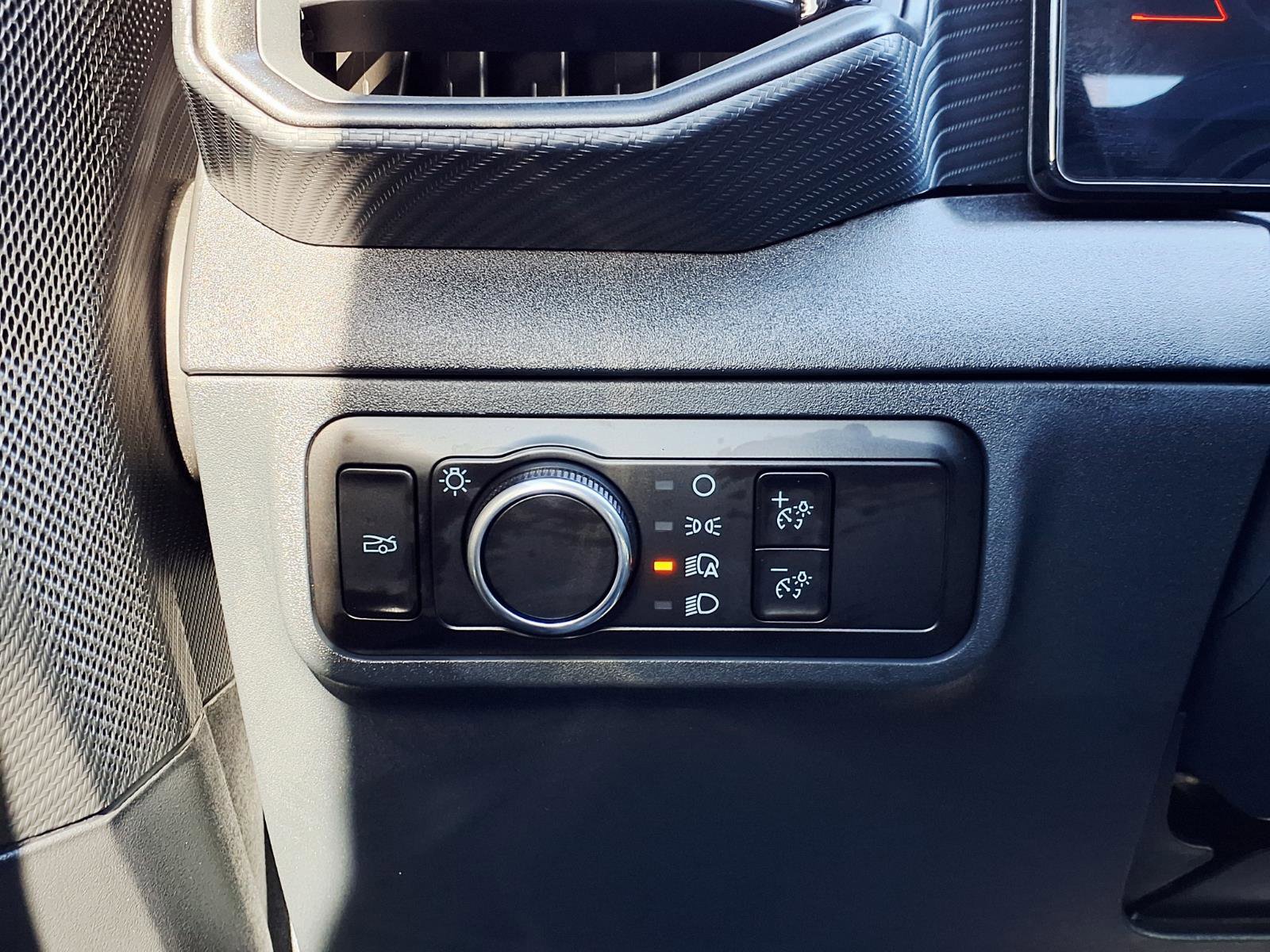 Used 2025 Ford Mustang Coupe image 22