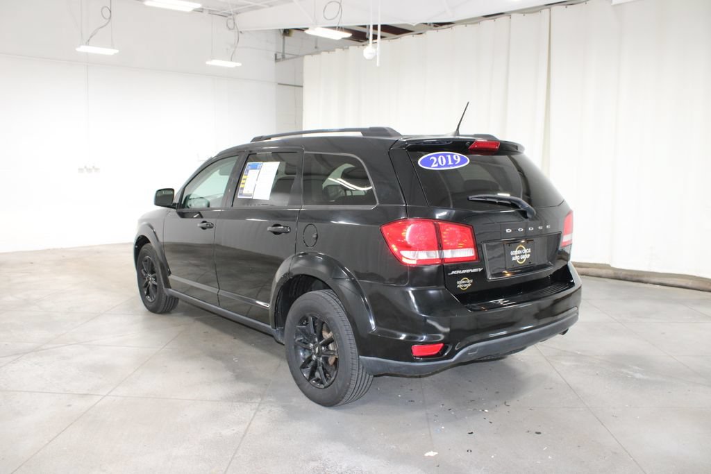 Used 2019 Dodge Journey SE w/ Connectivity Group FWD image 7