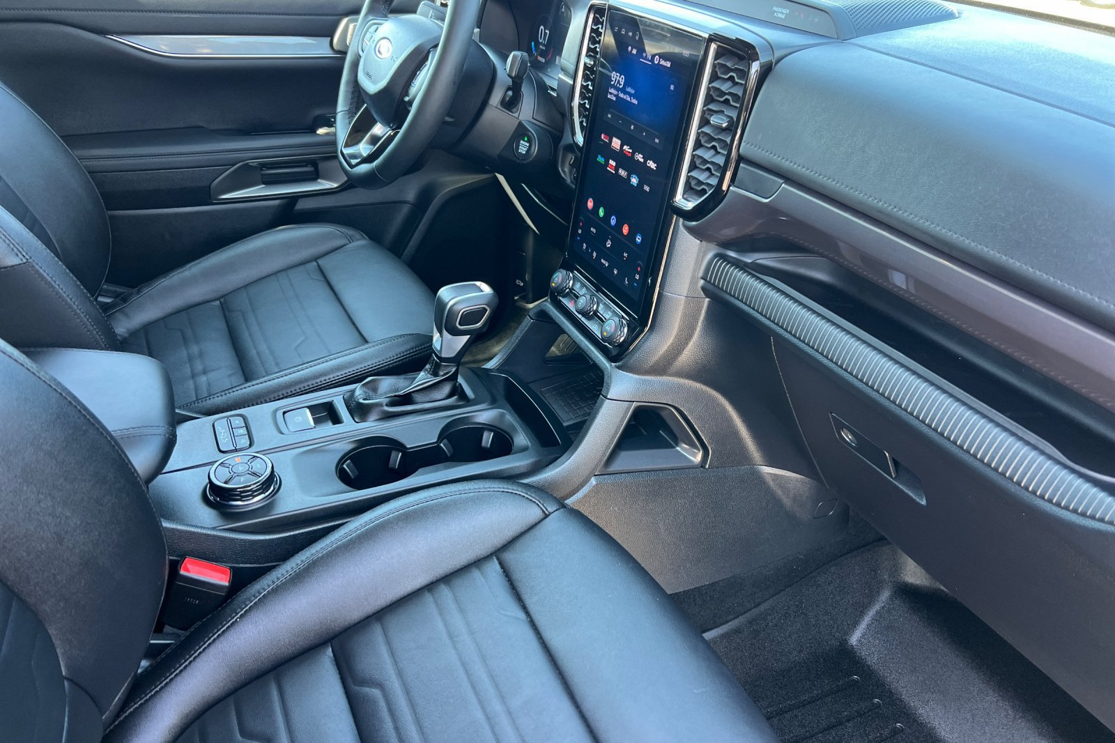 Certified 2025 Ford Ranger Lariat w/ FX4 Off-Road Package AWD/4WD image 17