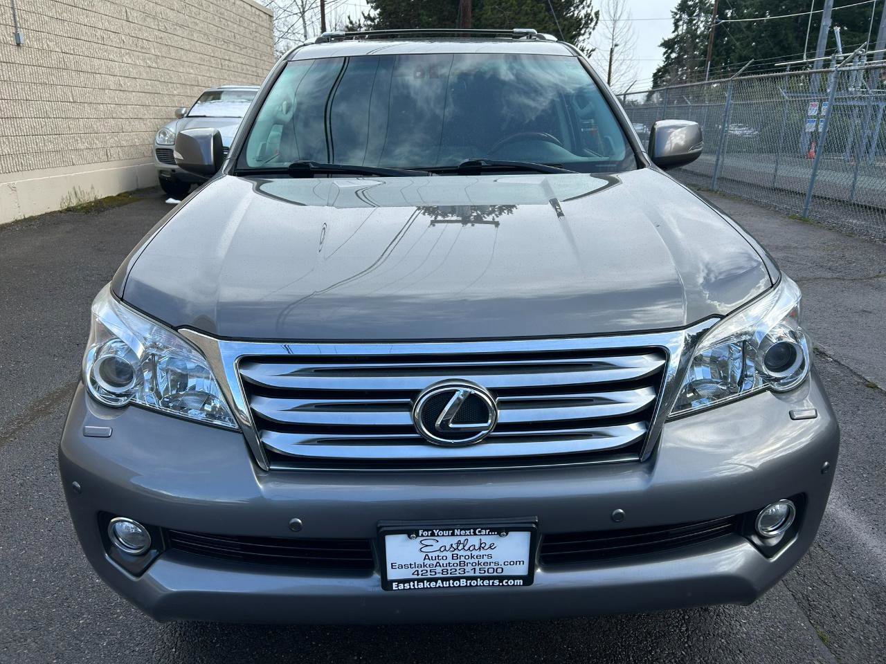 Used 2013 Lexus GX 460 Premium AWD/4WD image 2