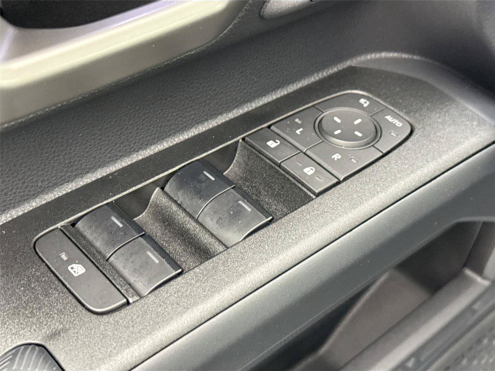 Certified 2025 Toyota 4Runner Platinum AWD/4WD image 28