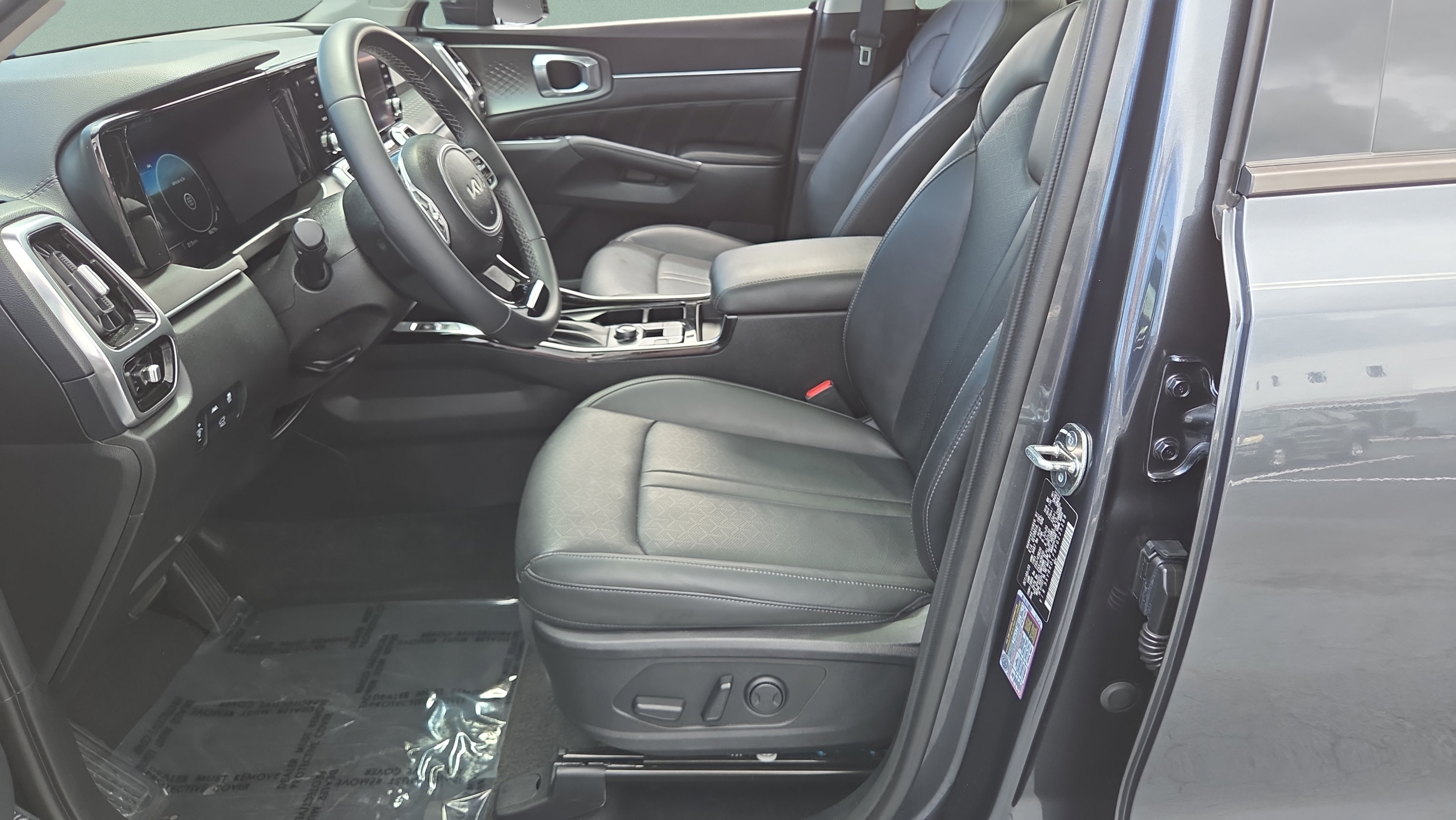 Used 2023 Kia Sorento SX AWD/4WD image 9