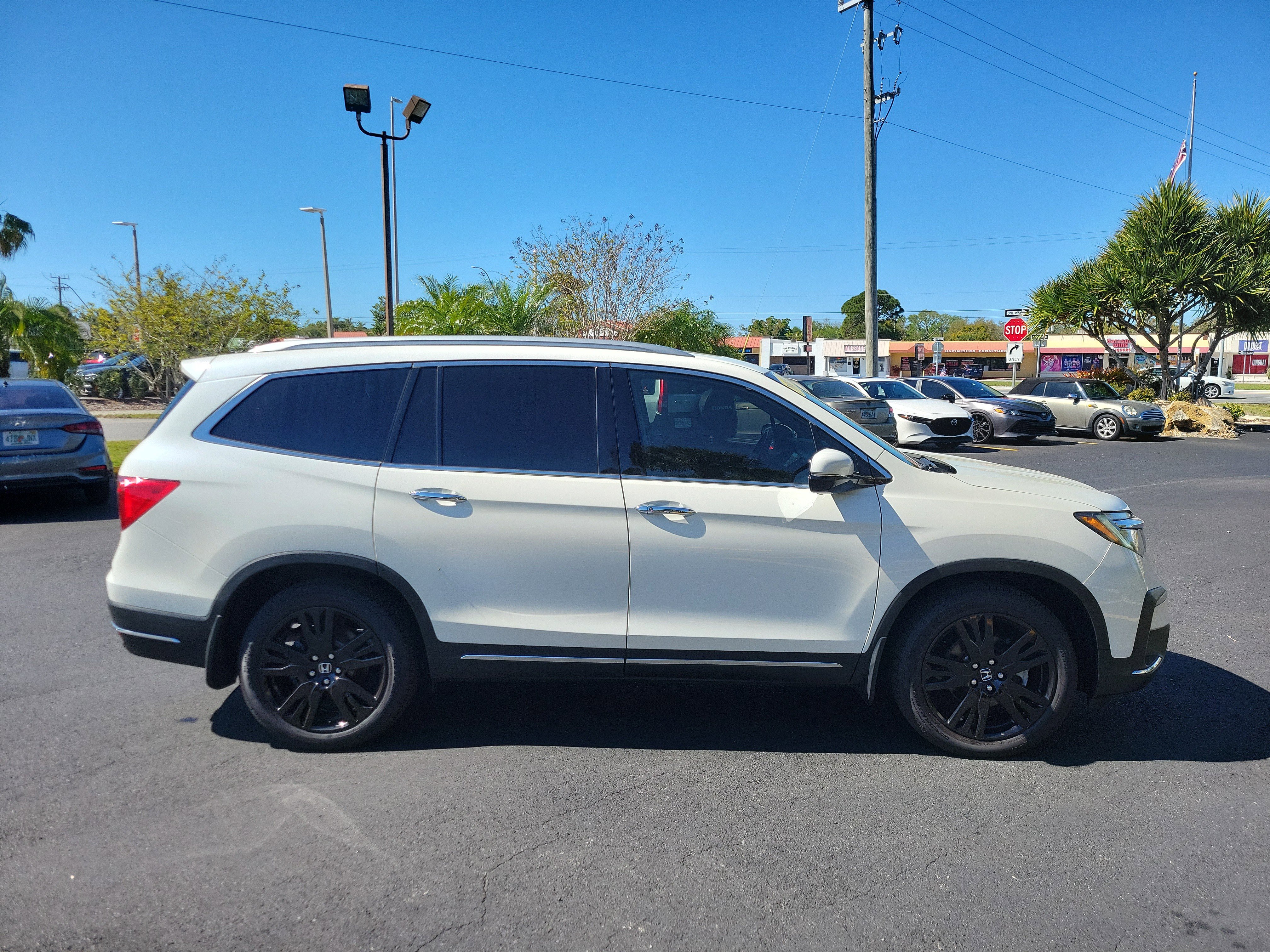Used 2019 Honda Pilot Touring image 4