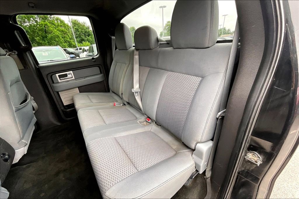 Used 2011 Ford F150 XLT w/ XLT Chrome Pkg AWD/4WD image 32