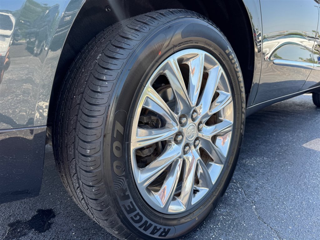 Used 2019 Buick Enclave Premium w/ Trailering Package, 5000 lbs. FWD image 10
