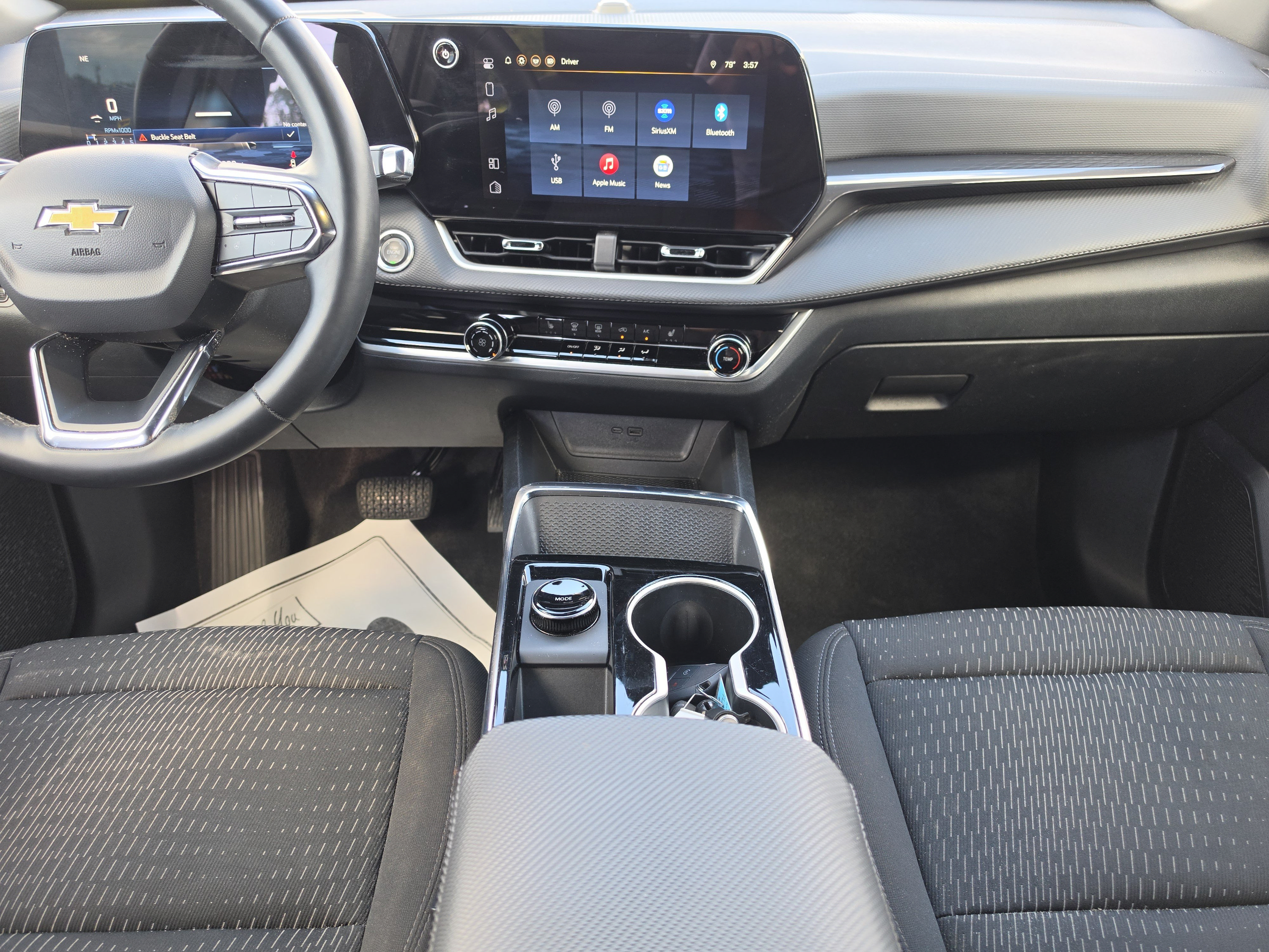 Used 2026 Chevrolet Equinox LT FWD image 19