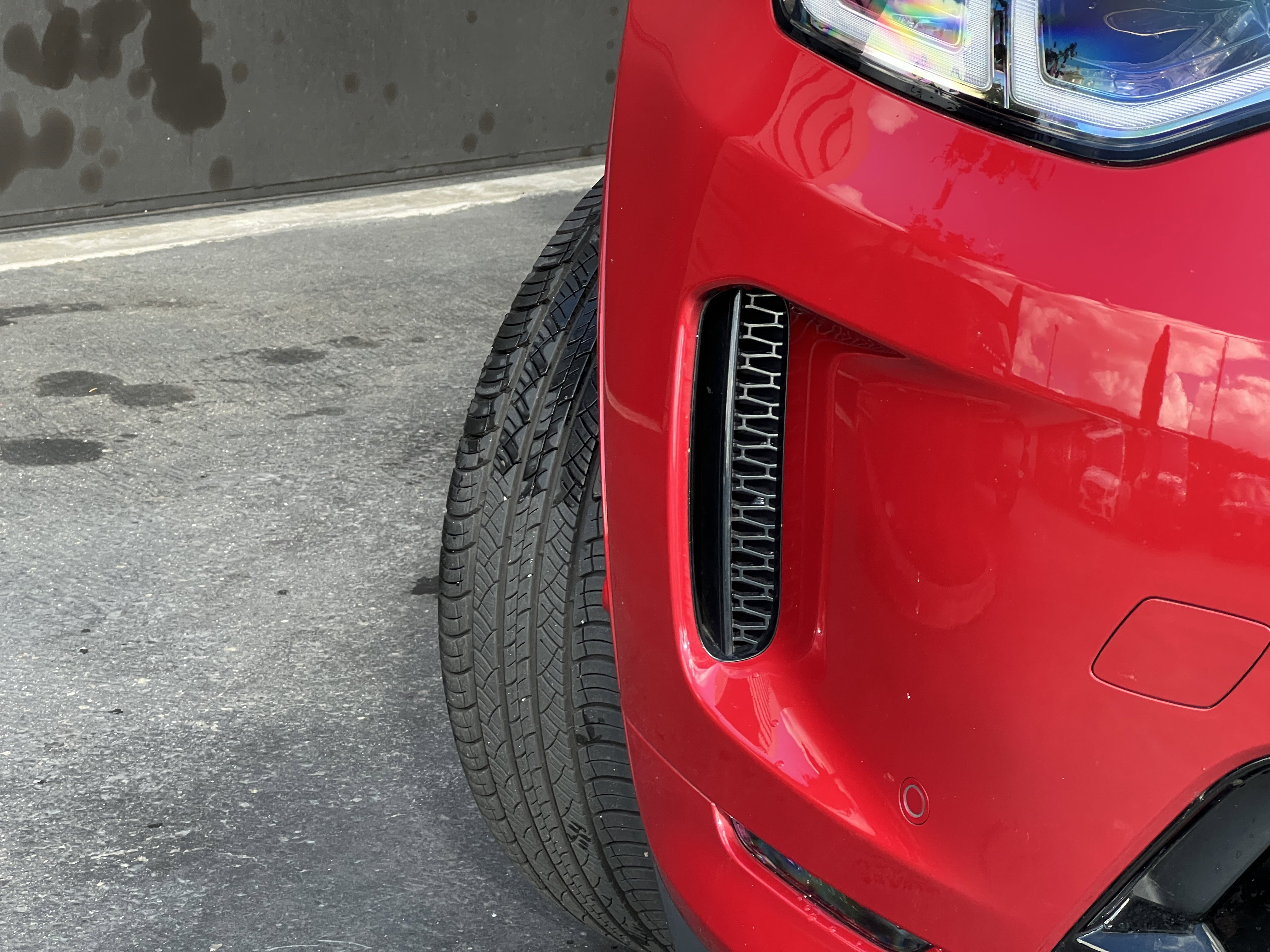 Certified 2024 Land Rover Discovery Sport S image 3