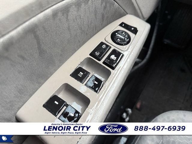 Used 2020 Hyundai Elantra SEL image 18