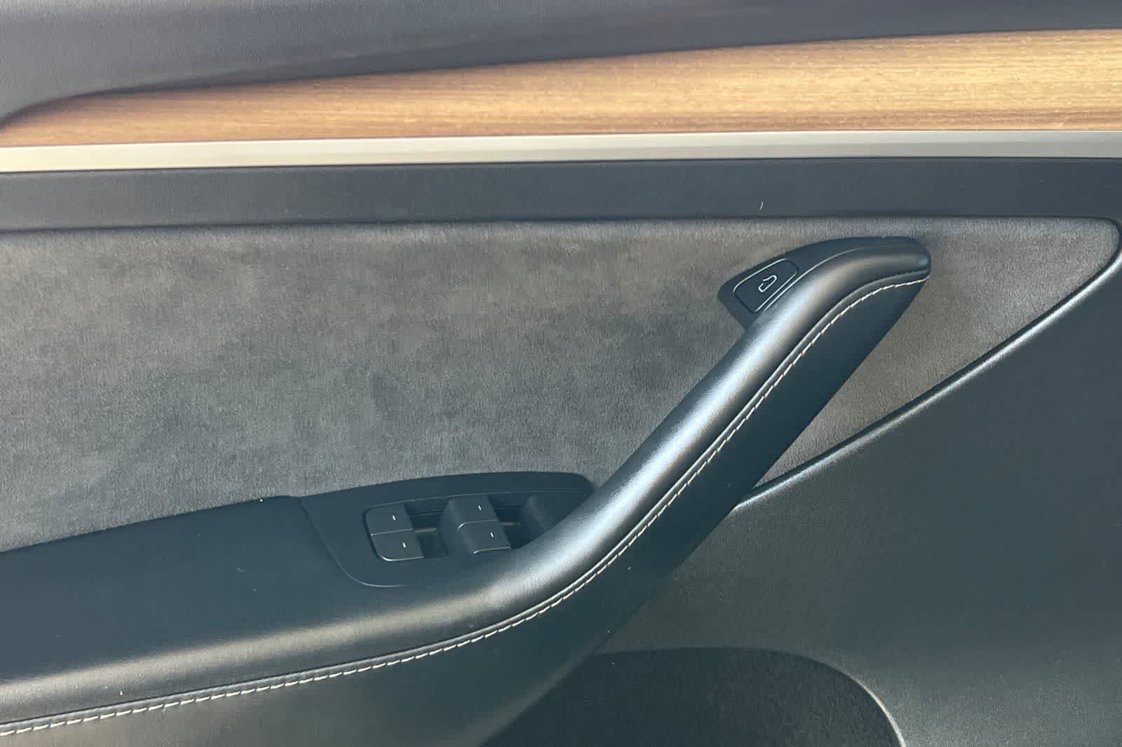Used 2023 Tesla Model Y Performance AWD/4WD image 13
