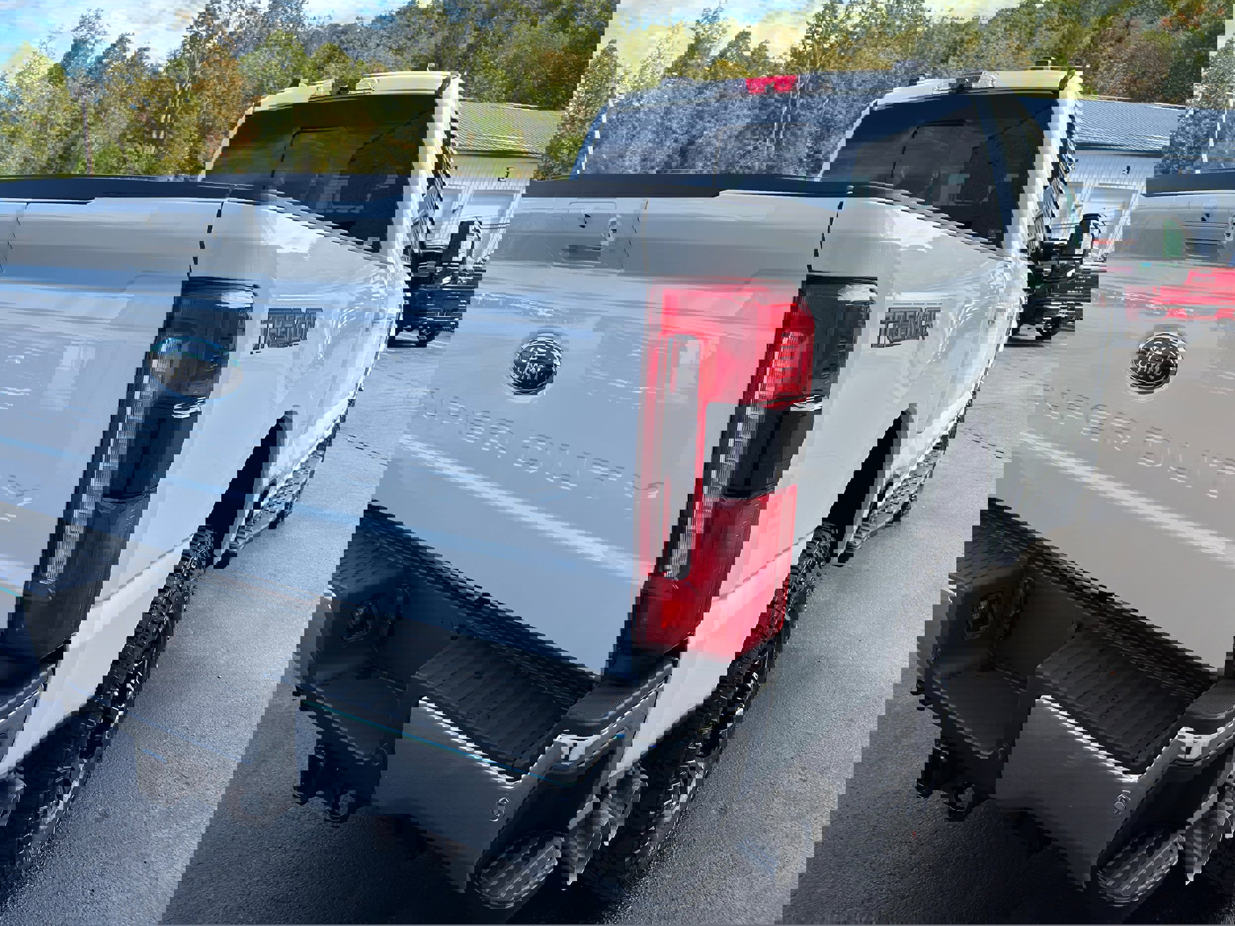 New 2026 Ford F350 Lariat w/ Tremor Off-Road Package image 13