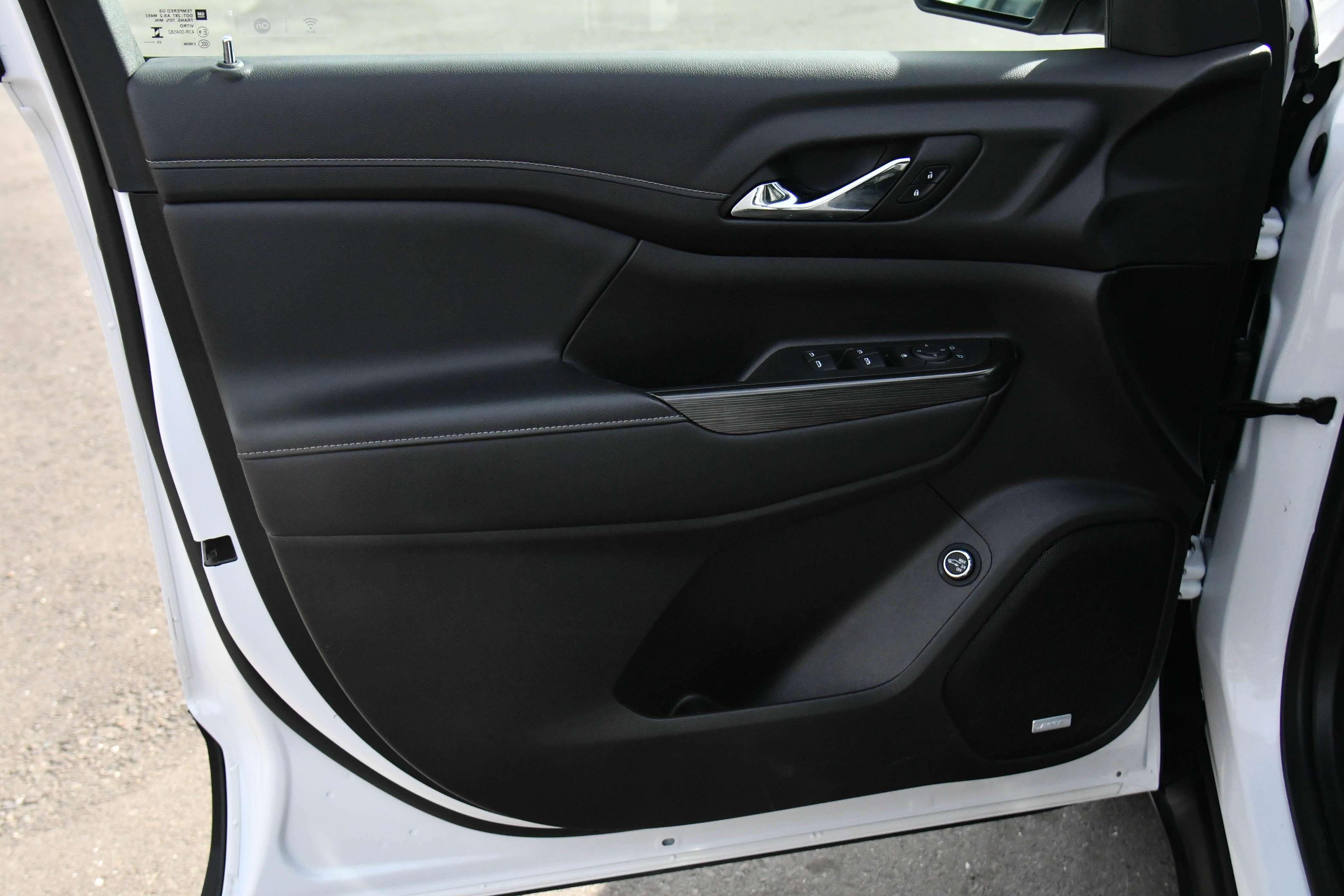 Used 2023 GMC Acadia SLT image 14