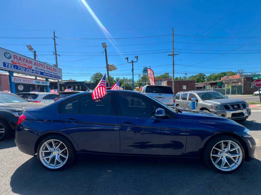 Used 2016 BMW 328i xDrive Sedan AWD/4WD image 11