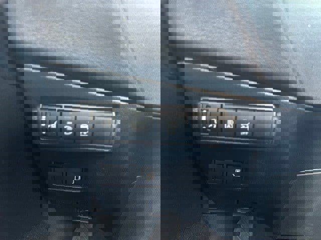 Certified 2024 Toyota Corolla Cross SE image 12