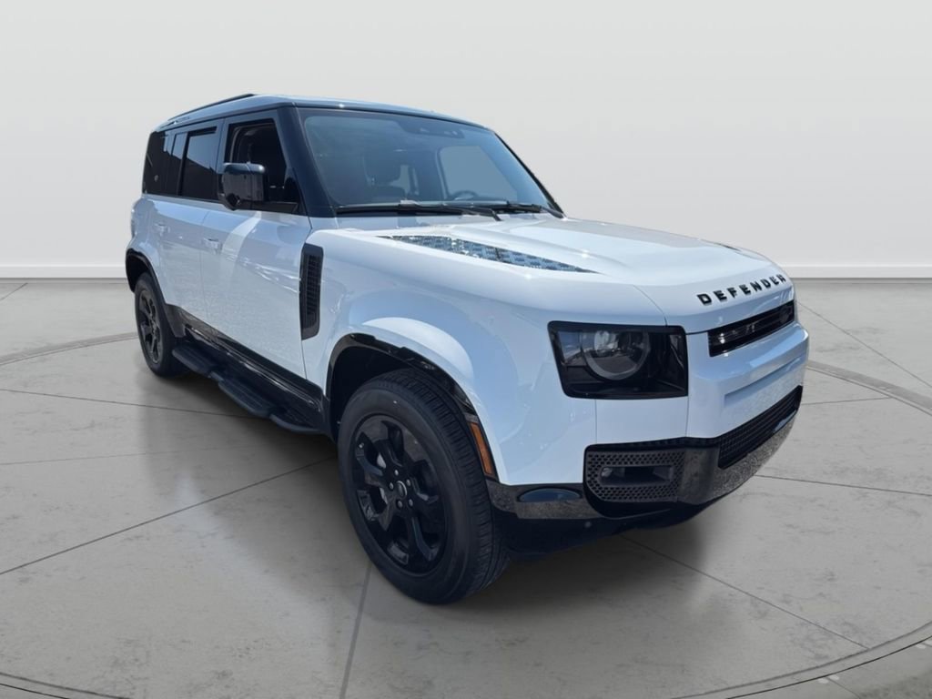 Used 2024 Land Rover Defender 110 X-Dynamic SE image 1