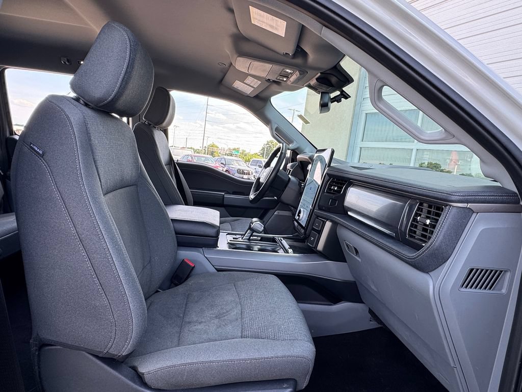Used 2024 Ford F150 Lightning Flash AWD/4WD image 28
