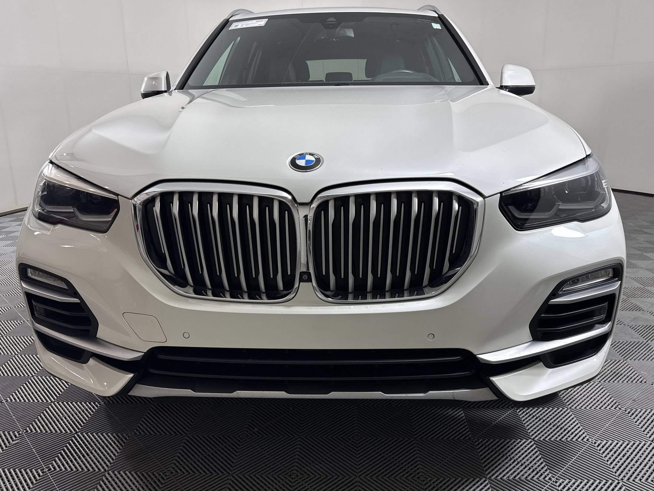Used 2020 BMW X5 xDrive40i w/ Convenience Package AWD/4WD image 6