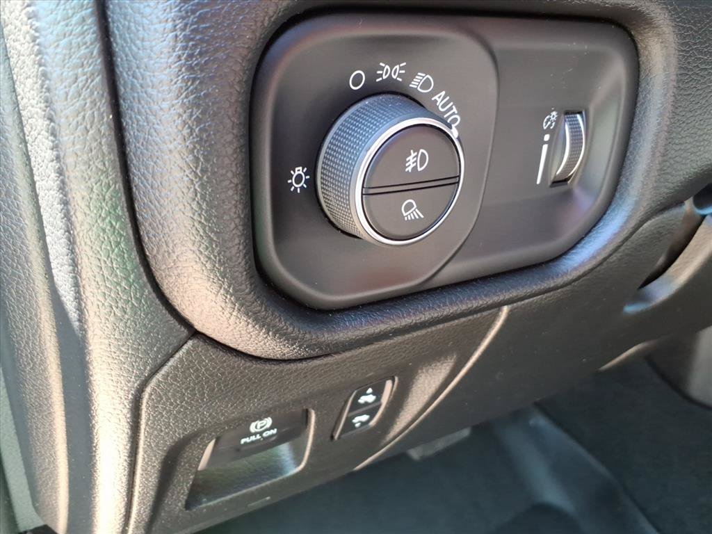 Used 2022 RAM 1500 Big Horn AWD/4WD image 21