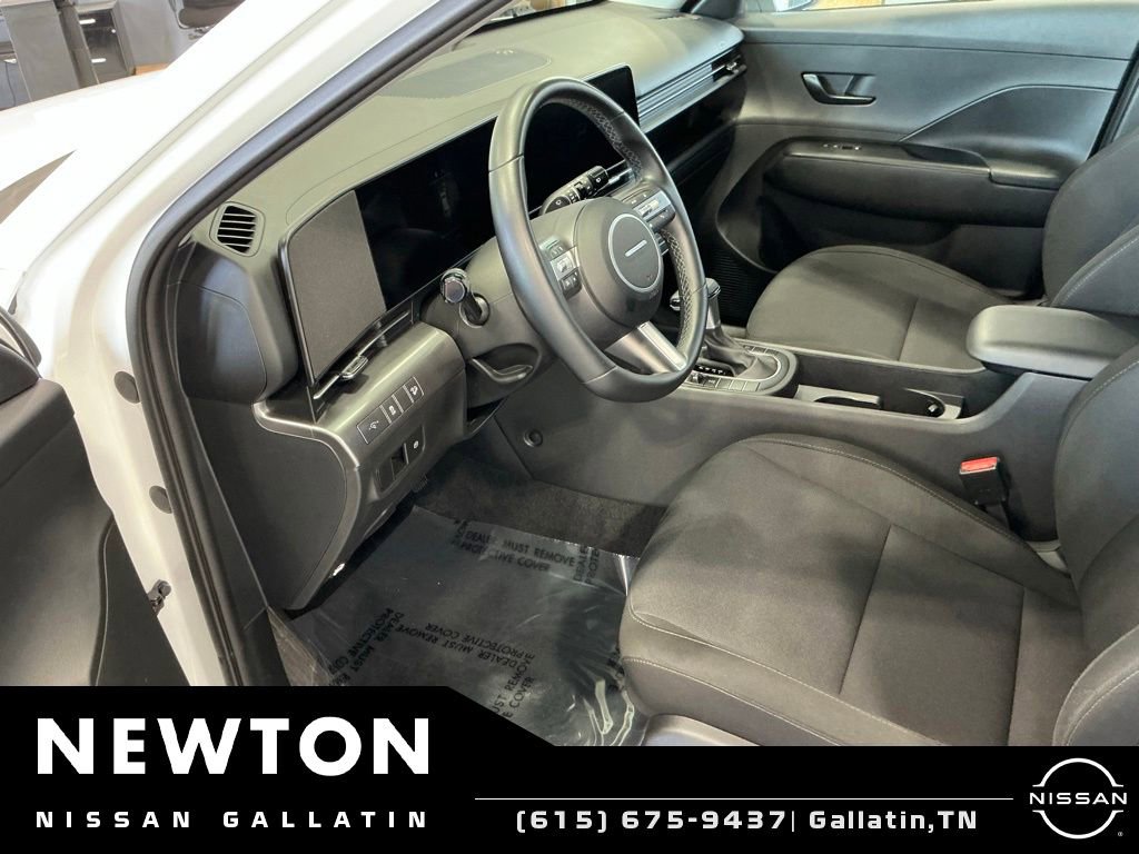 Used 2025 Hyundai Kona SEL AWD/4WD image 6