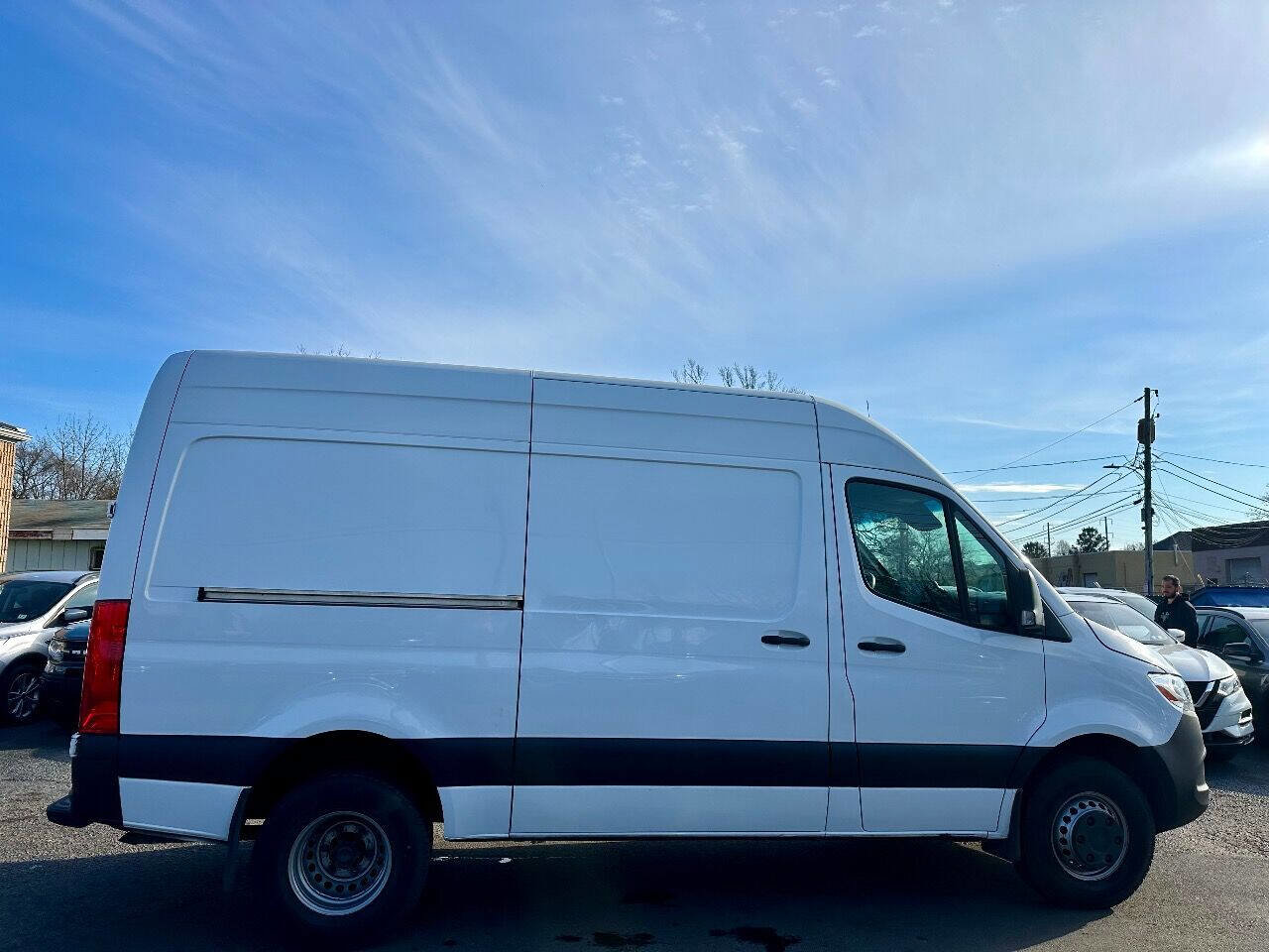 Used 2019 Freightliner Sprinter 3500 image 8