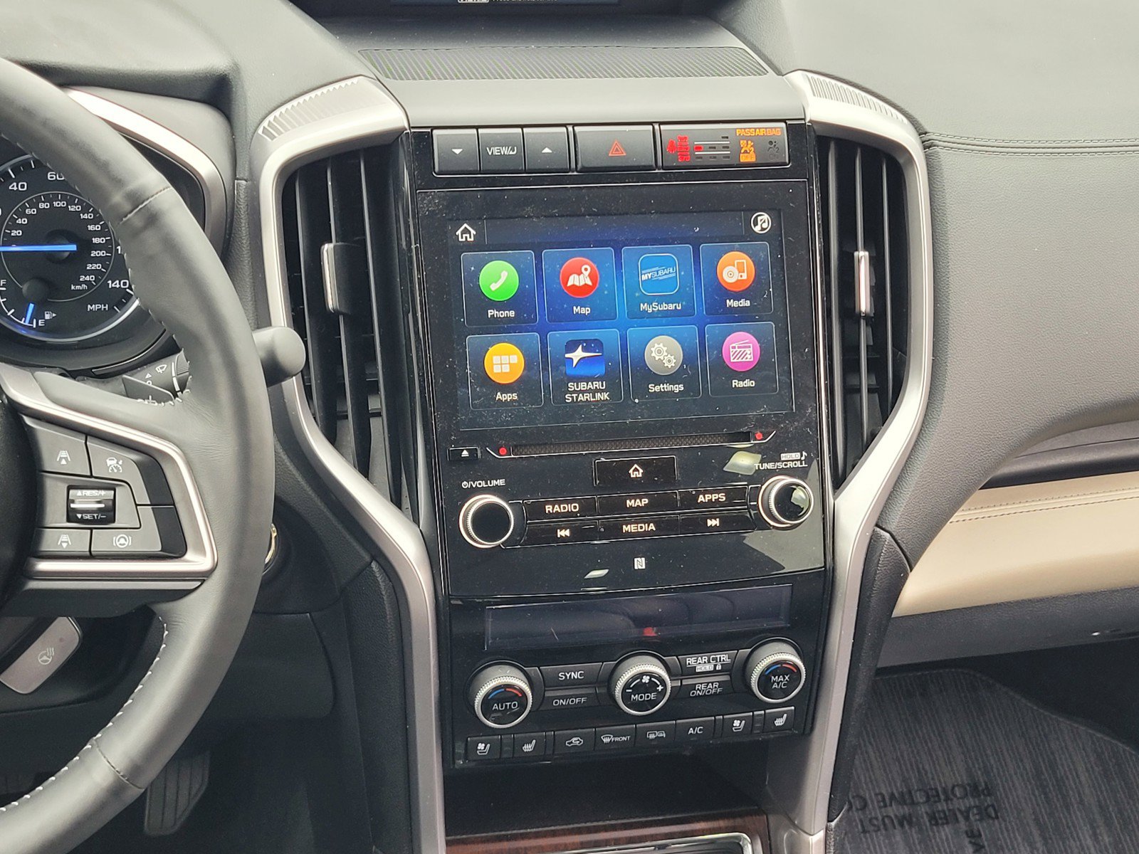 Used 2022 Subaru Ascent Touring AWD/4WD image 16