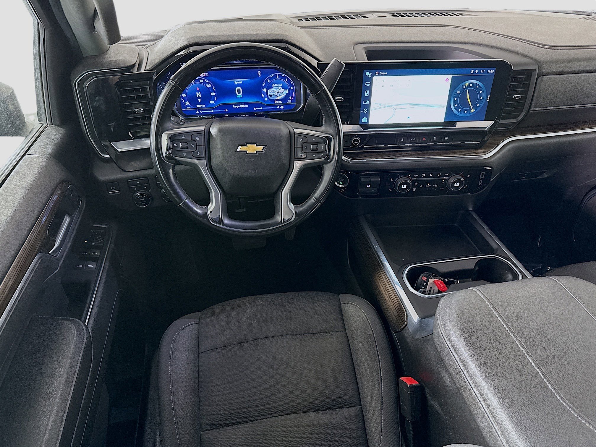 Used 2024 Chevrolet Silverado 2500 LT w/ Convenience Package image 17