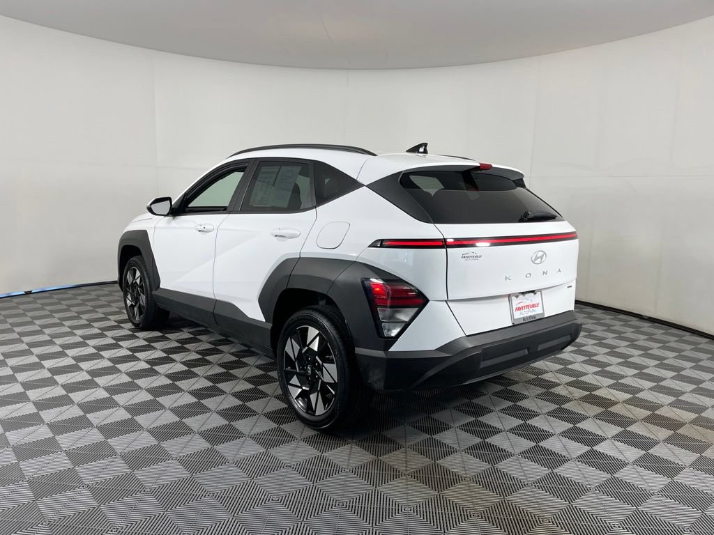 Used 2025 Hyundai Kona SEL AWD/4WD image 6