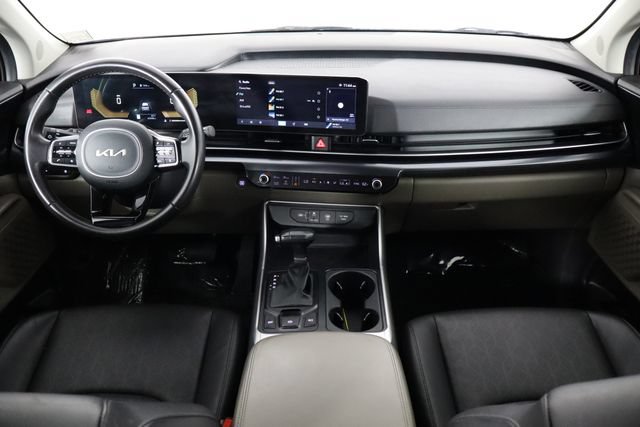 Certified 2025 Kia Carnival FWD image 13