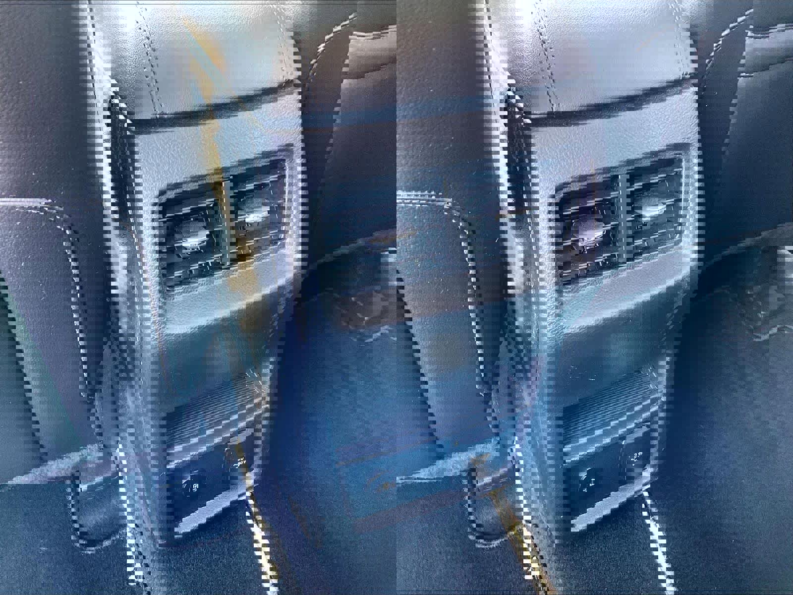 Used 2022 Ford Edge SEL w/ Convenience Package image 28