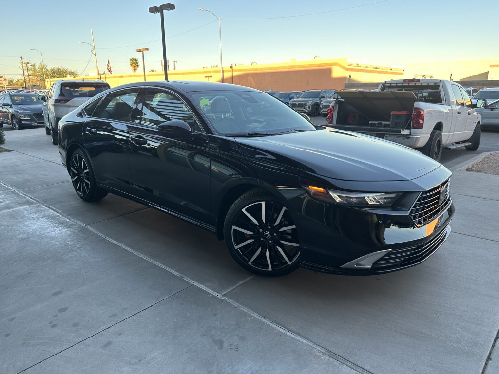 Used 2024 Honda Accord Touring image 6