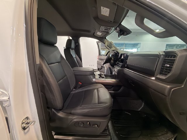 Used 2026 GMC Sierra 2500 SLT AWD/4WD image 12