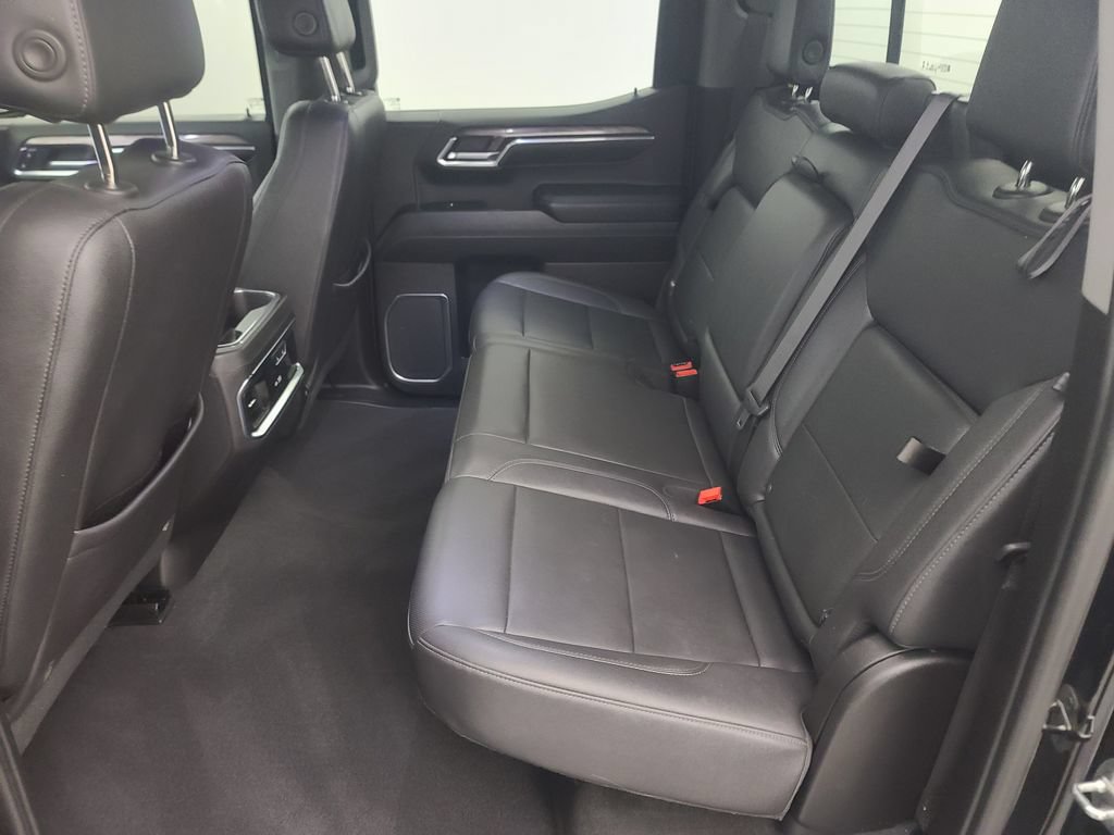 Used 2024 Chevrolet Silverado 1500 LTZ AWD/4WD image 19