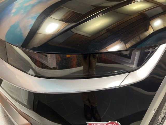 Used 2024 Hyundai Ioniq 5 Limited image 14