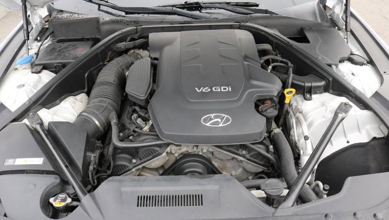 Used 2016 Hyundai Genesis 3.8 w/ Option Group 02 image 18