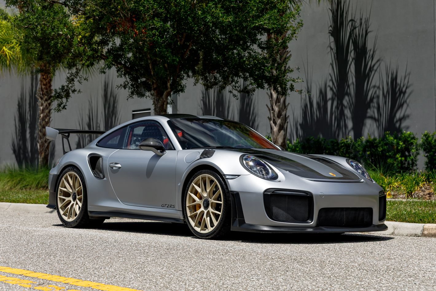 Used 2018 Porsche 911 GT2 RS w/ Weissach Package RWD image 8
