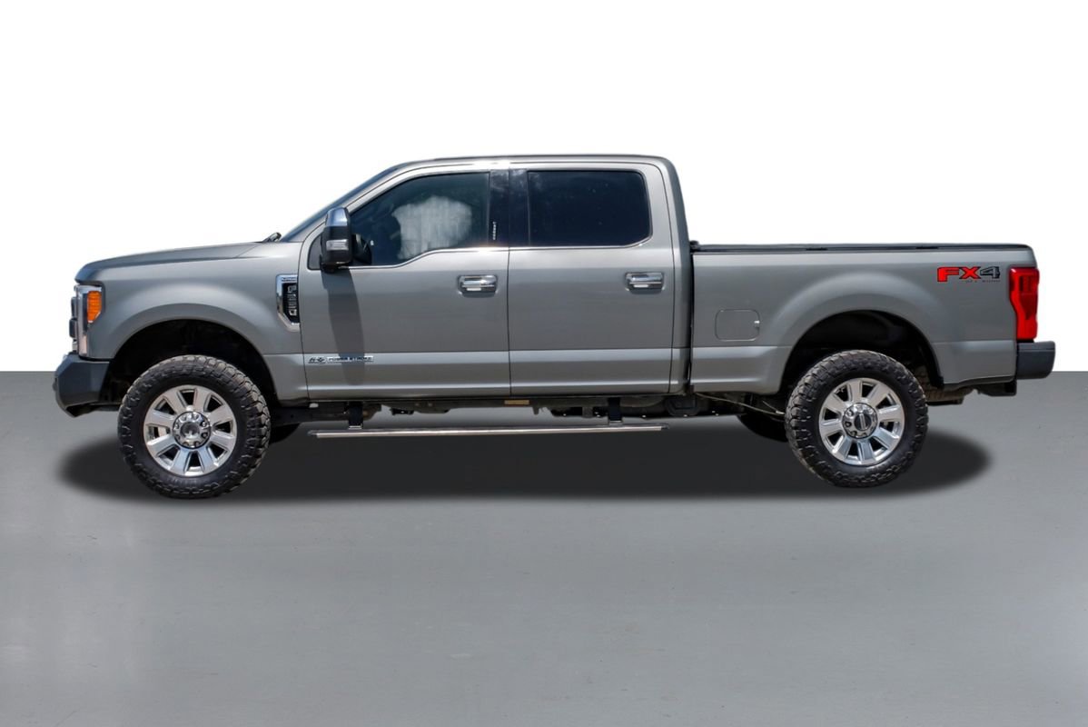 Used 2019 Ford F250 Platinum w/ Platinum Ultimate Package AWD/4WD image 9