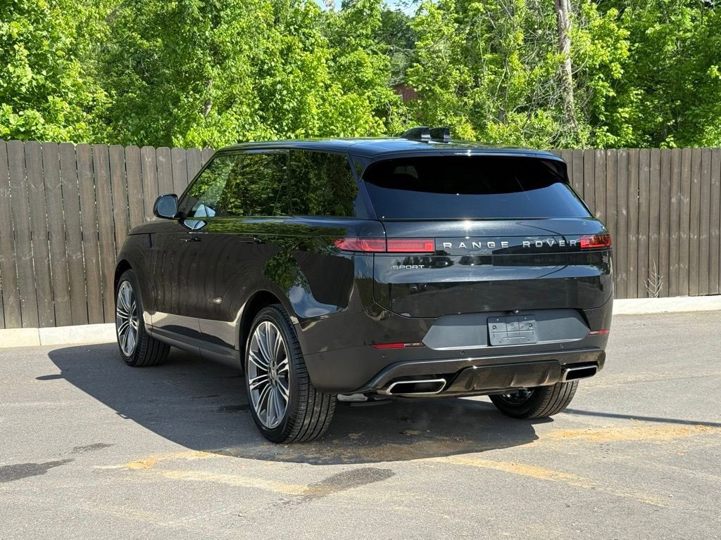 Certified 2024 Land Rover Range Rover Sport SE AWD/4WD image 3