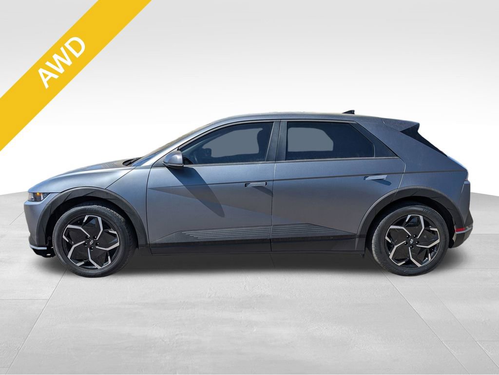 Used 2024 Hyundai Ioniq 5 SEL AWD/4WD image 2