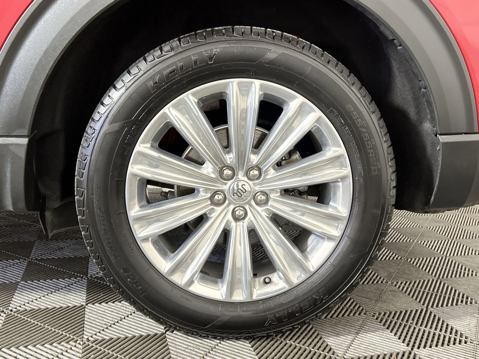 Used 2021 Ford Explorer King Ranch w/ Premium Technology Package image 12