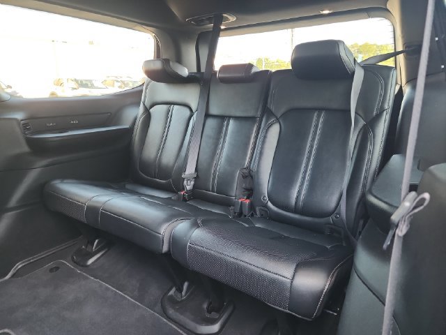 Used 2024 Jeep Wagoneer Series III AWD/4WD image 23