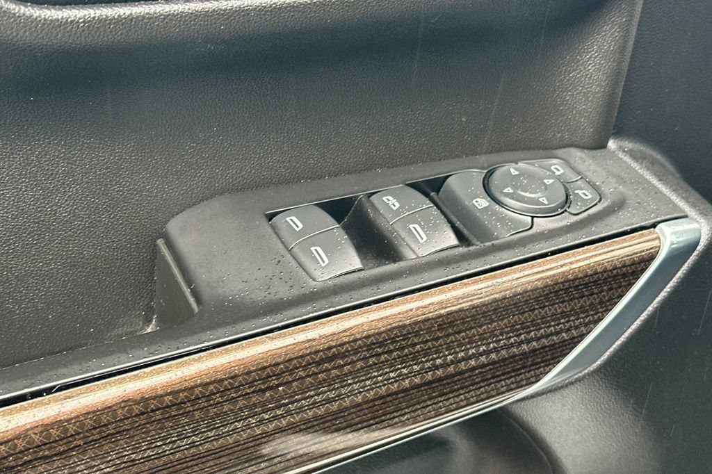 Used 2020 Chevrolet Silverado 1500 LT RWD image 11