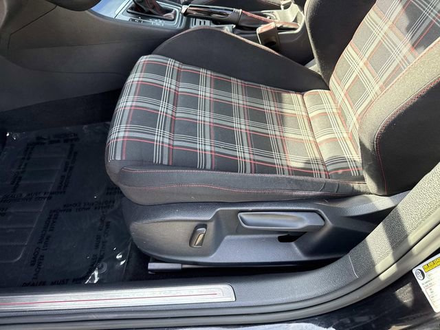 Used 2015 Volkswagen GTI S image 15