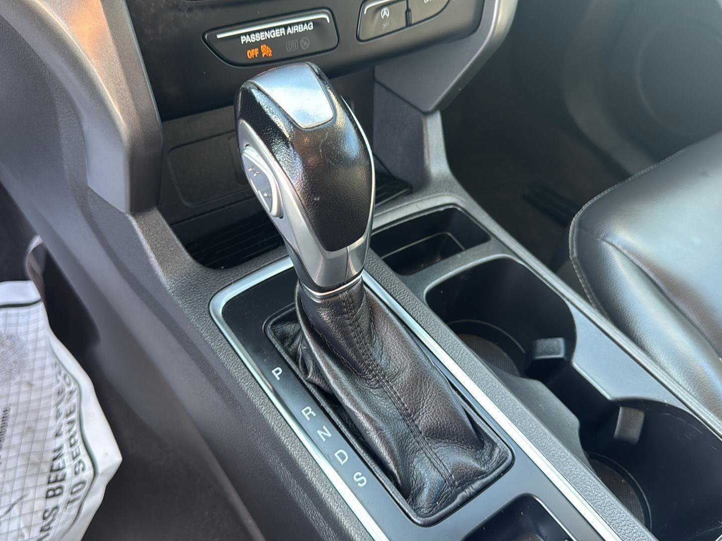 Used 2019 Ford Escape SEL image 24