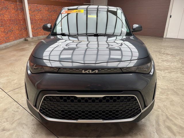 Used 2023 Kia Soul LX w/ LX Technology Package image 8
