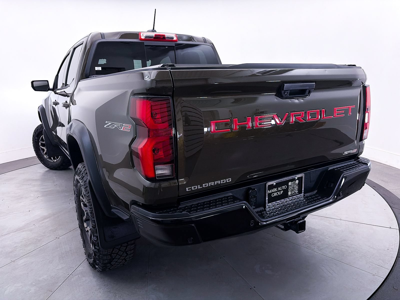 Used 2023 Chevrolet Colorado ZR2 w/ ZR2 Convenience Package III AWD/4WD image 11