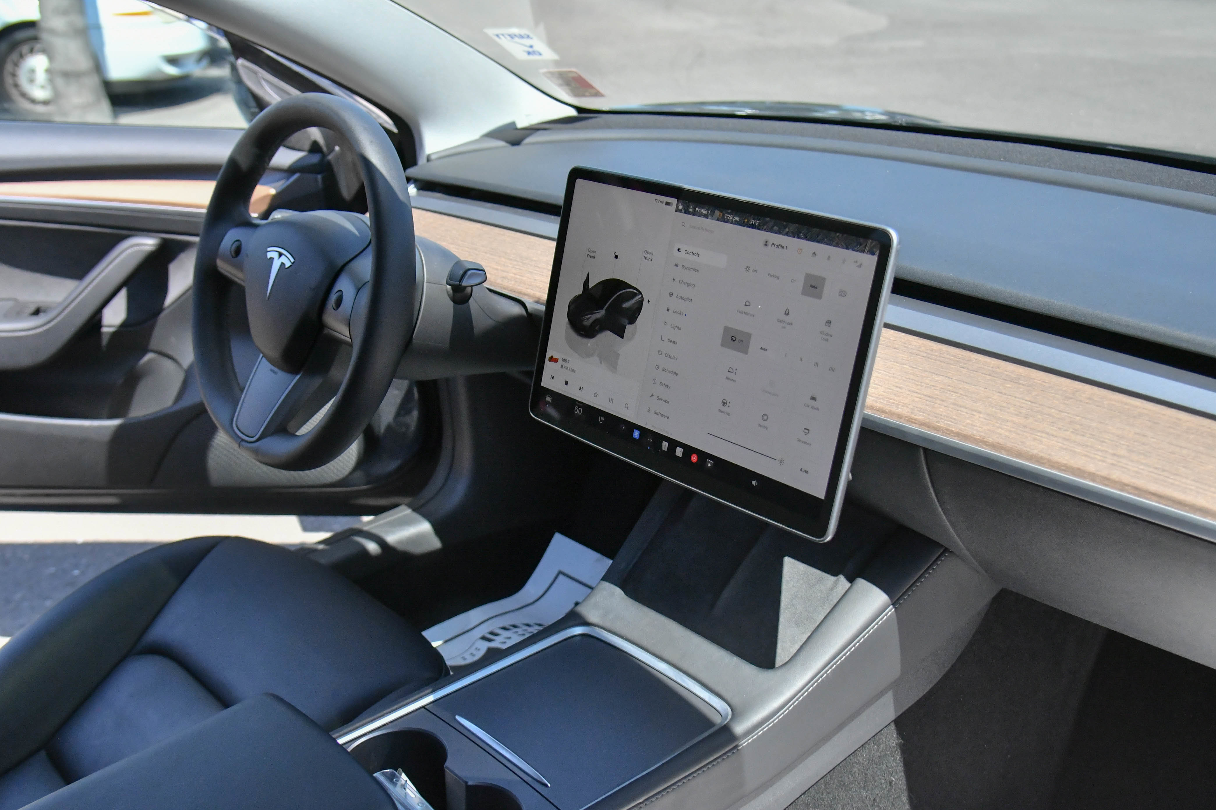 Used 2023 Tesla Model 3 Standard Range RWD image 42