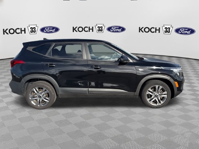 Used 2023 Kia Seltos LX AWD/4WD image 9